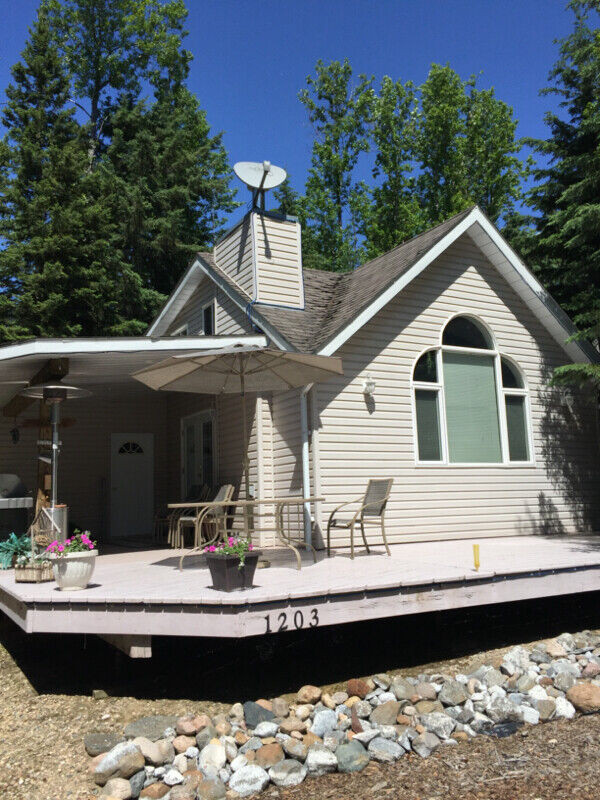 For Sale Fully furnished Cabin at Brightsand Lake in Houses for Sale in Prince Albert