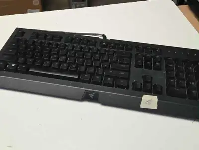 Clavier gaming mécanique Razer BlackWidow Ultimate, reconnu pour sa robustesse et sa précision. Idéa...