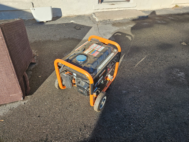 Generator for sale 600 like new in Power Tools in Belleville - Image 3