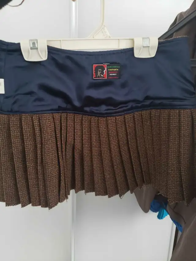 clothing  in Women's - Bottoms in City of Toronto - Image 3