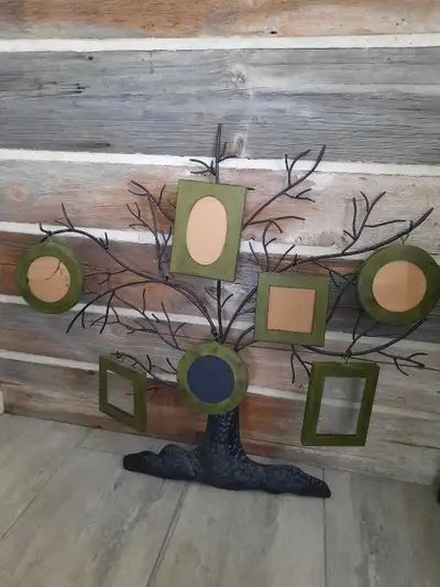 porte photos murale en métal , View more