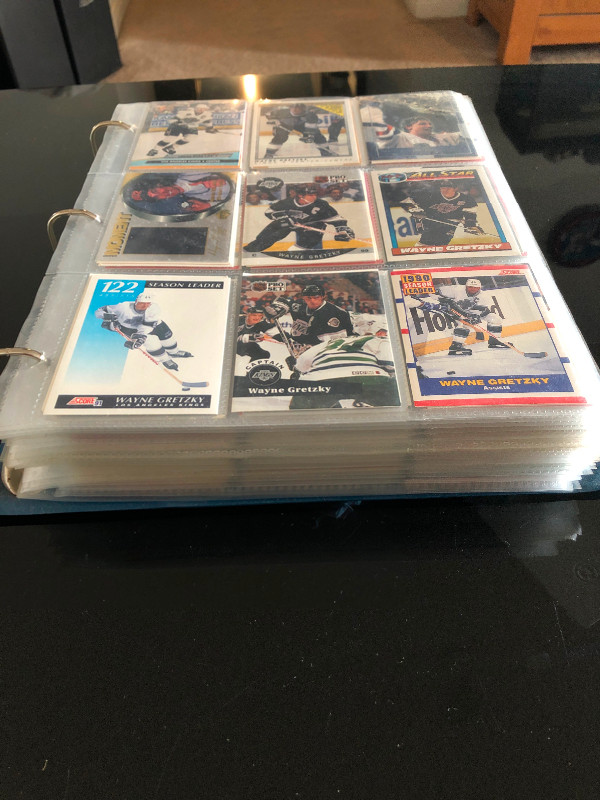 Vintage hockey and baseball card collection in binder 750 cards in Arts & Collectibles in City of Toronto