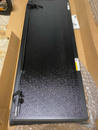 Tonneau cover trifold hard top. Fits GMC/Chev 1500 6.5 ft box 