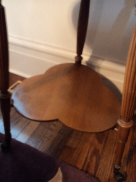 antique claw/glass ball clover table in Other Tables in Regina - Image 2