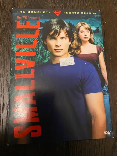 Smallville TV Show - Season 4, View more