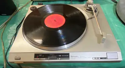 TECHNICS DIRECT DRIVE TURNTABLE , View more