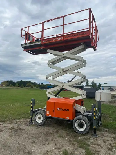 * 27 ft platform height * Approx. 33 ft working height * 1,275 lb platform capacity * Automatic leve...