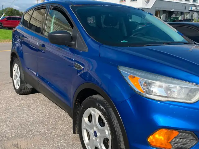 2017 Ford escape no accident578311201804134403