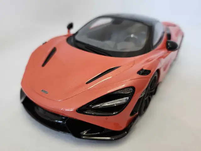 McLaren 765 LT Orange 1:18 Resin GT Spirit GT327 Z Models in Arts & Collectibles in Kawartha Lakes - Image 2