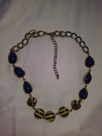 beautiful dark cobalt blue Italian art glass necklace