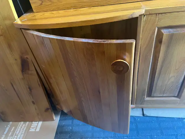 Vintage Solid Walnut Wall Unit Cabinet Handcrafted in TV Tables & Entertainment Units in Gatineau - Image 9