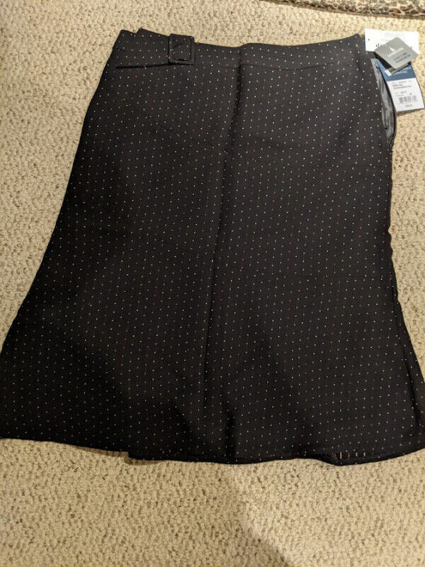 LONDON FOG-WOMEN'S BLACK POLKA DOT SKIRT-BRAND NEW in Women's - Dresses & Skirts in St. Catharines