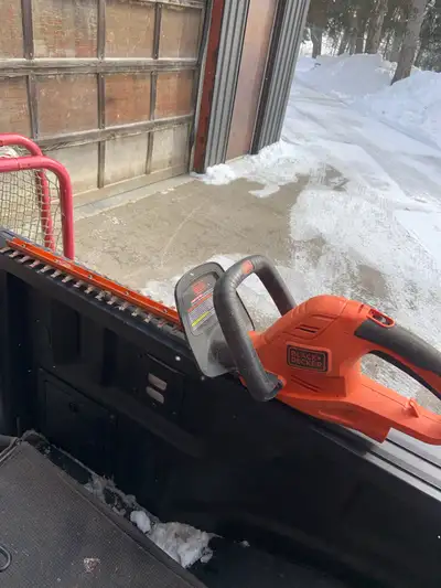 Black and Decker Corded electric $10 cash