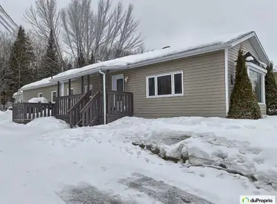 Voir l'annonce complète sur duproprio: https://duproprio.com/fr/saguenay-lac-saint-jean/chicoutimi-l...