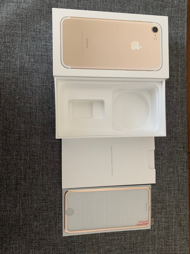 iPhone 7 Gold 128 GB box in Cell Phone Accessories in Kitchener / Waterloo