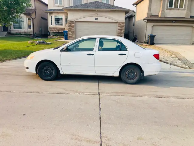 Selling Toyota Corolla 