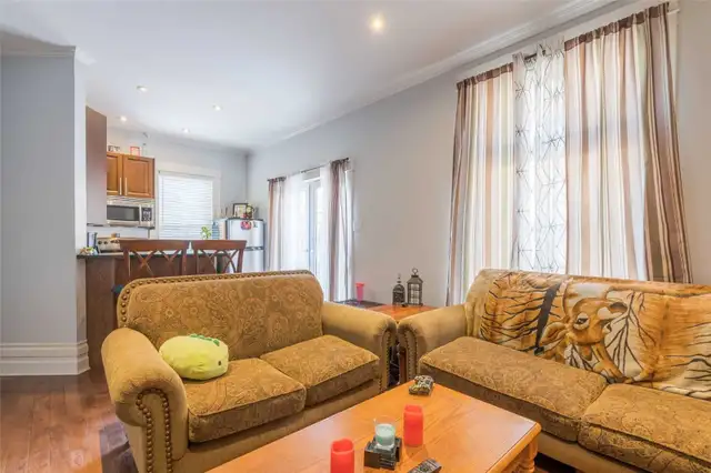 2 Bedroom, 1 Full Washroom Unit! Available ASAP! in Long Term Rentals in Peterborough - Image 3