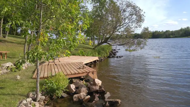 Waterfront Cottage for rent - Lee River. Lac du Bonnet in Manitoba in Canada - Image 3