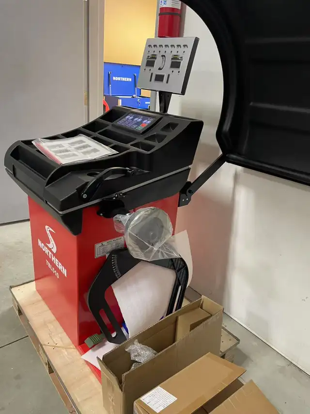 Laser-Positioning Auto Wheel Balancer65619852942977122