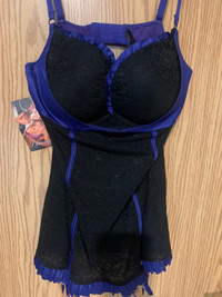  Beautiful, black lace and royal blue lingerie