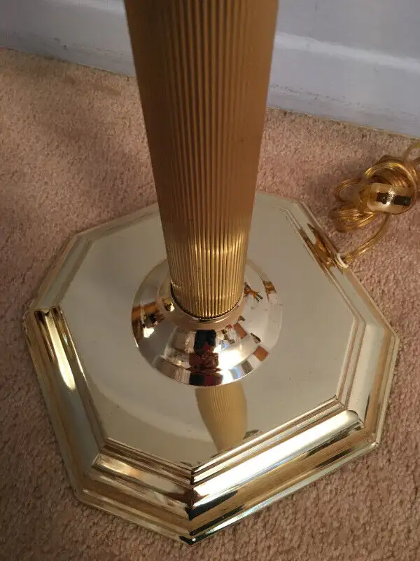 FLOOR LAMP (4 LIGHTS) GOLD FINISH VINTAGE in Indoor Lighting & Fans in City of Montréal - Image 6