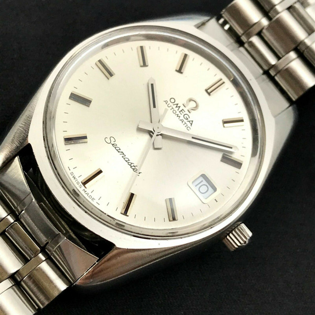 Vintage OMEGA Seamaster Date Mens Watch in Jewellery & Watches in City of Toronto - Image 2