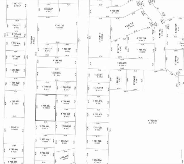 Terrain boisé / Wooded lot dans Terrains à vendre  à Ville de Montréal - Image 2