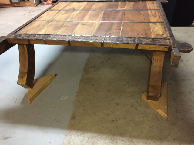 table en bois exotique dans Art et objets de collection  à Lanaudière - Image 2