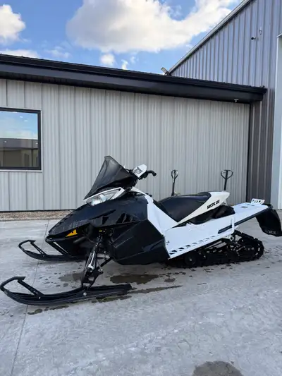 1100cc 4 stroke turbo with reverse Fresh oil change on the engine and driveline 137” track LED headl...