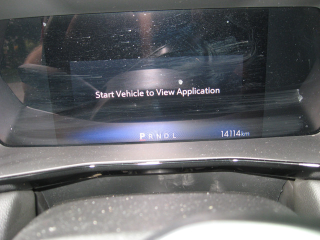 2023 Chevy Colorado loaded, only 14000 kms, perfect condition in Cars & Trucks in Oshawa / Durham Region - Image 3