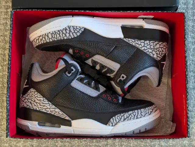 Jordan 3 Black Cement (2018) Size 9 US Mens in Men's Shoes in City of Toronto - Image 5