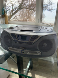 Philips USB MP3 AM/FM Radio! Please READ