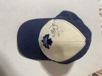 Toronto Maple Leafs hat signed by Mike Peca 