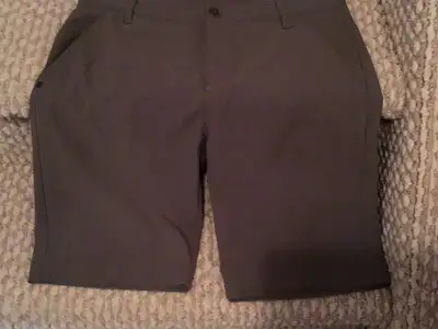 Boys golf shorts, lge, View more