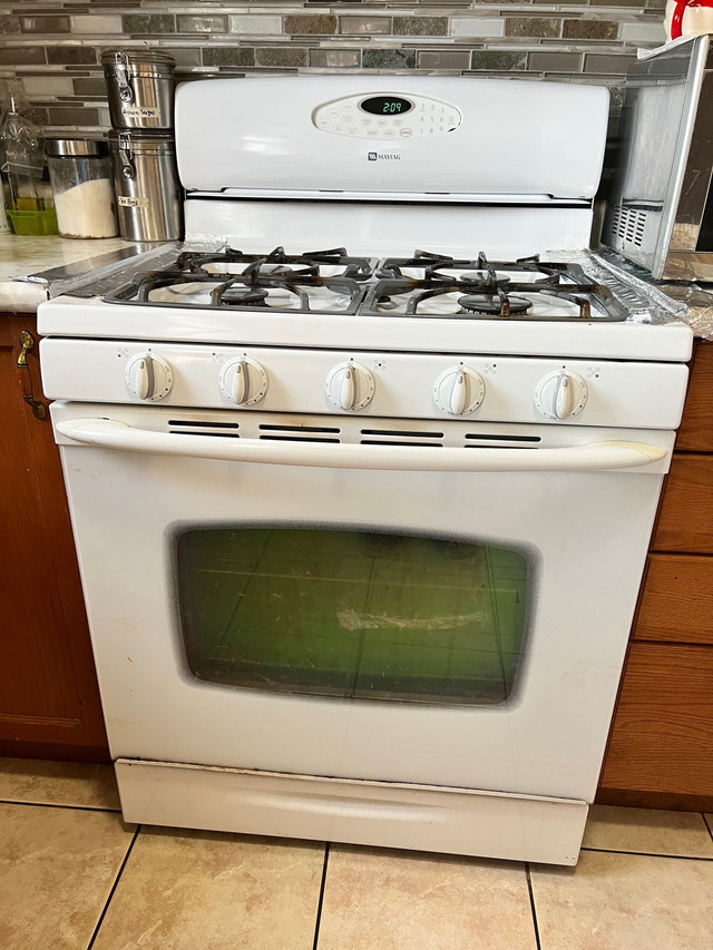 Maytag Gas Stove & Whirlpool Dishwasher in Washers & Dryers in Mississauga / Peel Region