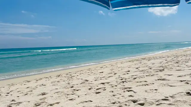 Florida Sunny Isles Beach in Florida in Canada - Image 18