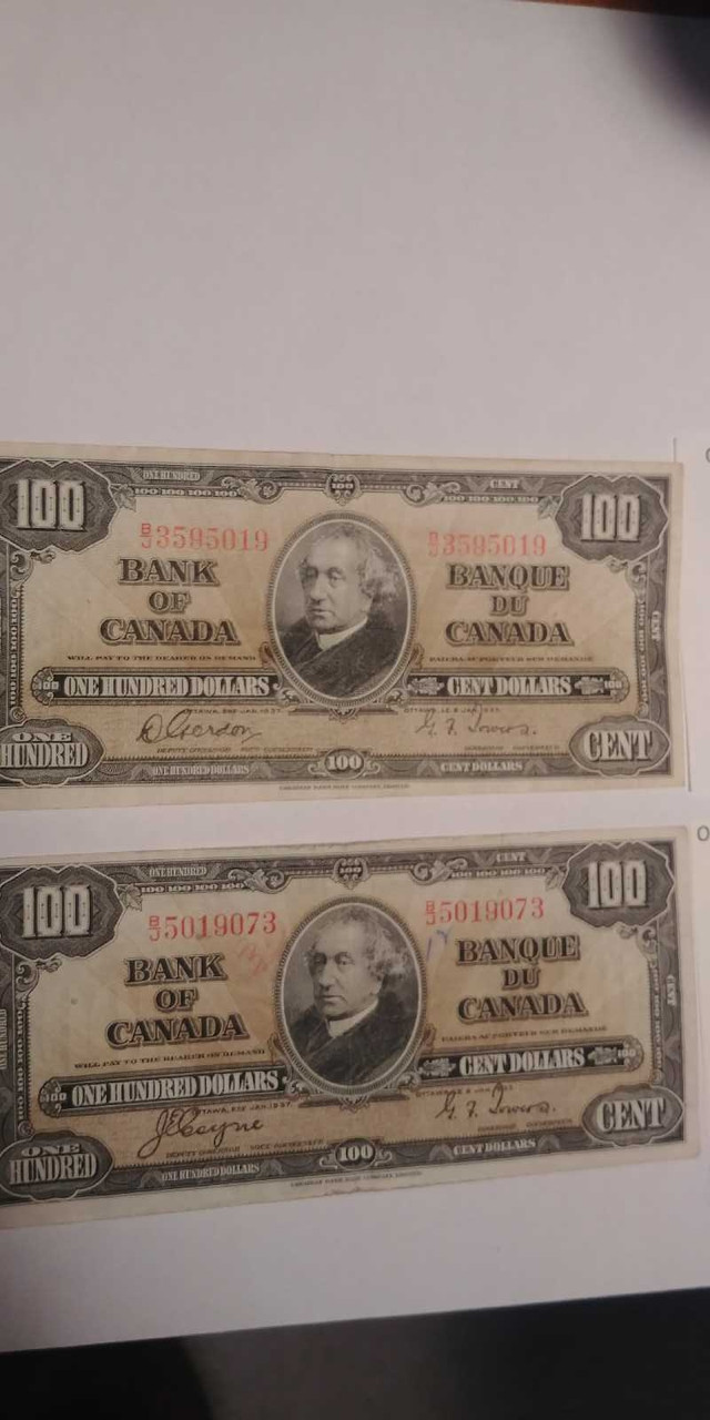 100 Dollar Banknote  in Hobbies & Crafts in Edmonton - Image 3