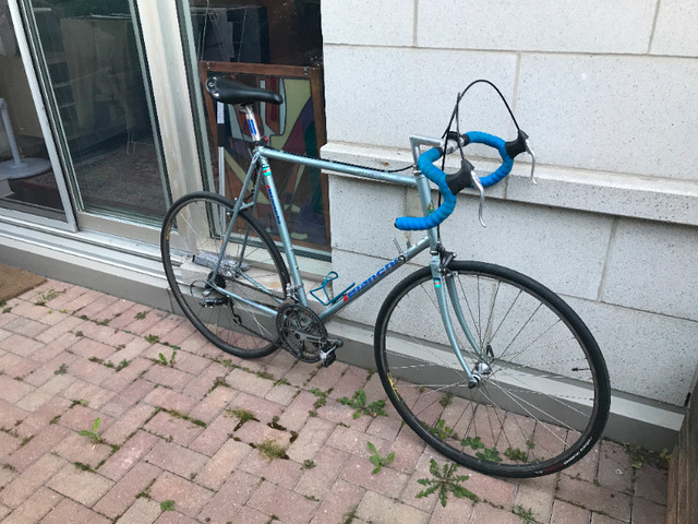 Bianchi XL Vintage Road Bike in Road in Ottawa - Image 2