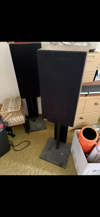 Luxman Stereo System with ESM Speakers, View more