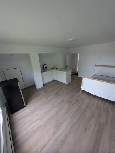 Private 1-Bedroom w/ Shared Bath – All-Inclusive – $1,200 Looking for a clean, quiet, and convenient...