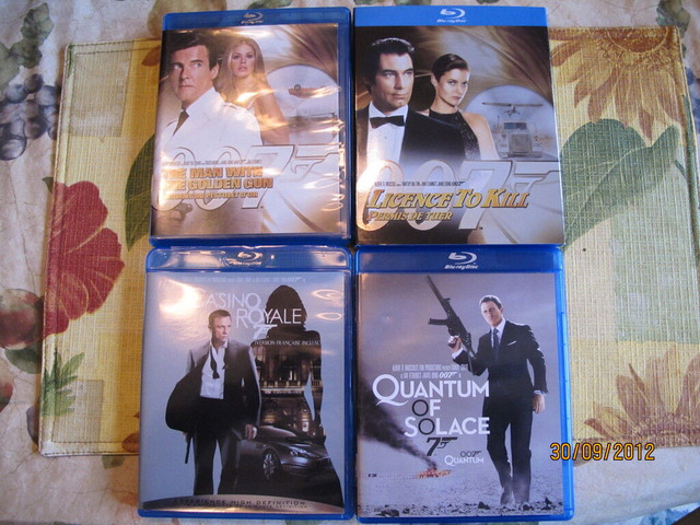 James Bond blu-ray dans CD, DVD et Blu-ray  à Longueuil/Rive Sud