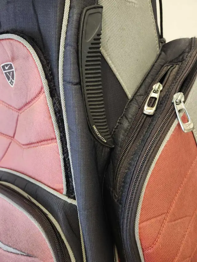 Nike 14 Way Single Strap Golf Cart Bag (READ) in Golf in Oshawa / Durham Region - Image 8