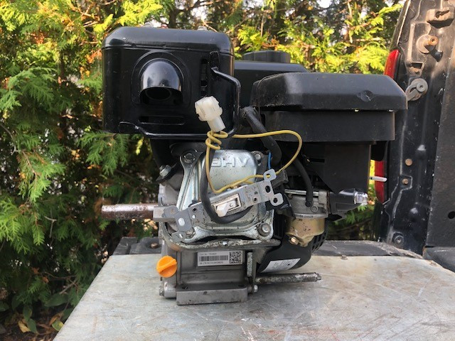 Multi-Purpose Gas Engine, 196cc, OHV, in Other in Markham / York Region - Image 2