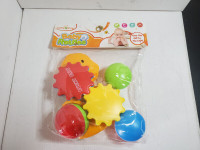 Lucky King baby rattles / hochet de bébé neuf / brand new 4pcs