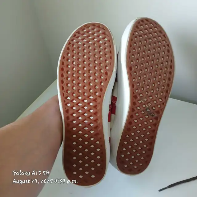 Vans Off The Wall Shoes in Men's Shoes in St. Catharines - Image 4