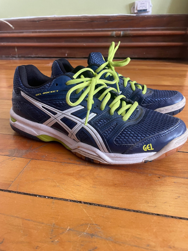 ASICS Gel Rocket volleyball shoes US 7 / chaussures sport asics dans Chaussures pour hommes  à Ville de Montréal