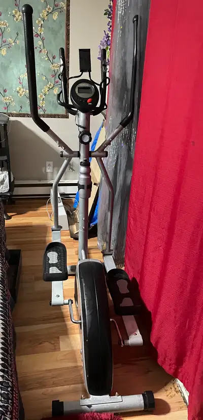 Ellipticals machines, View more