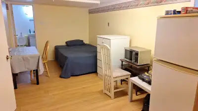**URGENT** - STUDIO / 2 1/2 - À LOUER Montréal (Metro Frontenac)