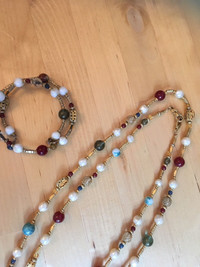 Collier sautoir et Bracelet. Long necklace and Bracelet
