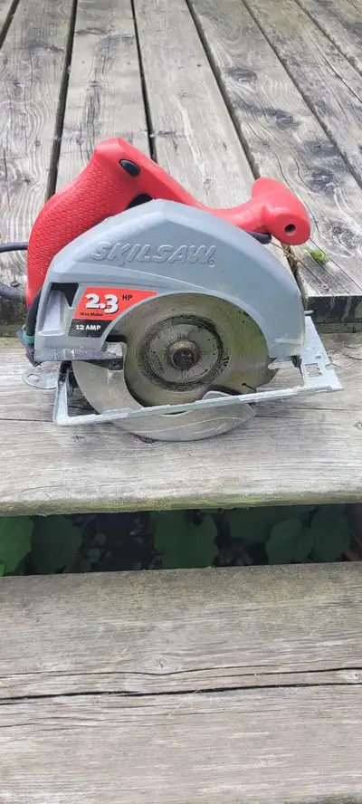 Scie circulaire Skilsaw, View more